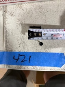lot 421 image: 15LBS 8X1-14 SQUARE DRIVE FLAT HEAD W NIBS TYPE 17 SCREWS