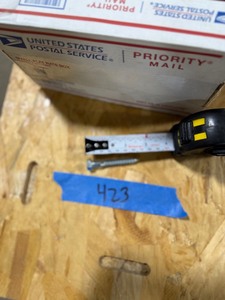 lot 423 image: QTY 200)  38 X 2-12 LAG BOLTS
