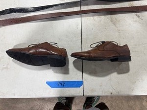 lot 447 image: STACY ADAMS SHOES SIZE 10 , & 2 36-40 MENS BELTS