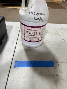 lot 432 image: 8LBS RVO-62 RIFLE POWDER