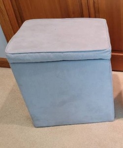 lot 96 image: Pale Blue Storage Cube Ottoman