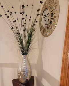 lot 100 image: Tall Silver Metal Vase Dcor
