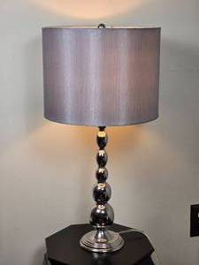 lot 20 image: Chic Nickel Finish Water Drop Stem Table Lamp