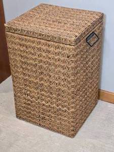 lot 87 image: Stylish Rattan Hamper - B