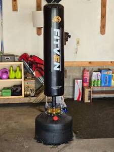 lot 21 image: FITVEN Freestanding Heavy Punching Bag