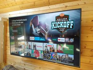 lot 8 image: 70 Vizio Flat Screen Smart TV