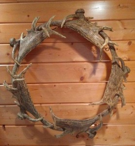 lot 45 image: Antler Wreath