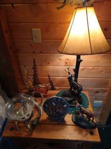 lot 46 image: Deer & Elk Decor