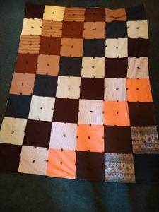 lot 52 image: Vintage Homemade & Hand-Tied Twin Quilt