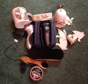lot 74 image: Guys Lot - Shavers, Etc.
