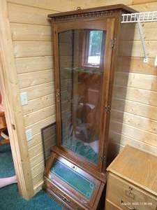 lot 79 image: Gun Cabinet - Needs Key
