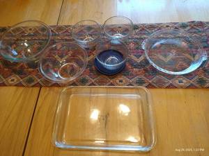 lot 104 image: Pyrex Dish Lot