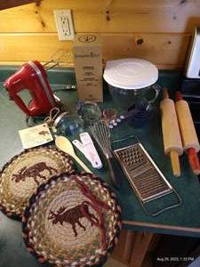 lot 105 image: Baking Lot - Blender, Cookie Cutters, Etc