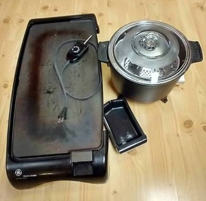 lot 122 image: GE Griddle & Presto Deep Fryer