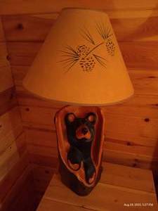 lot 188 image: Cool Big Sky Carvers Wood Bear Lamp