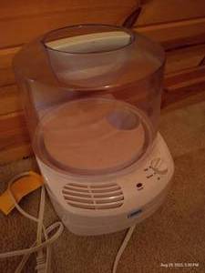 lot 189 image: Humidifier