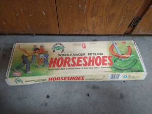 lot 206 image: Box of (New) Horseshoes