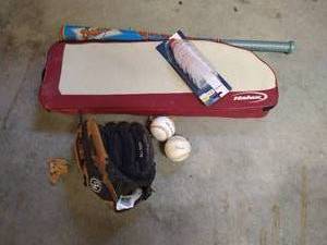 lot 209 image: Outdoor Game Lot - Badminton & Baseball