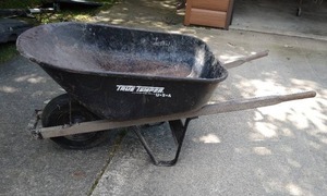 lot 226 image: True Temper Wheel Barrow