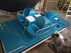 lot 236 image: Paddle Wheeler III 4-Seat Pedal Boat
