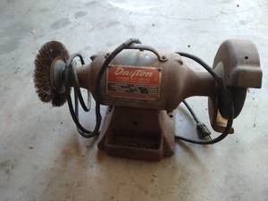 lot 262 image: Vintage Dayton Grinder