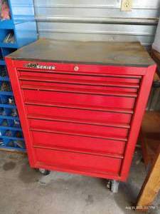 lot 264 image: KiQ Series Rolling Toolbox  & Contents - Very Nice