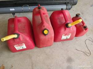 lot 281 image: (4) Gas Cans - Some Almost Full