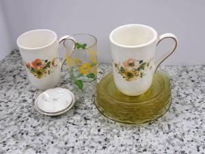 lot 21 image: VIntage Amber Depression glass plac...