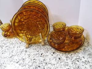 lot 129 image: Set of Vintage Amber PlateCup Set ...