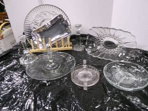 lot 138 image: Vintge Misc Lot of Crystal Wares di...
