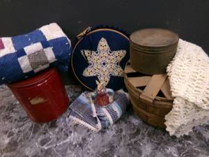 lot 161 image: VIntage Quilt, Apple Basket wlid r...