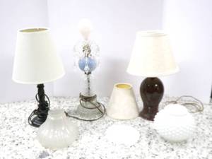 lot 163 image: Small VIntage Lamps including redis...