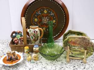 lot 172 image: VIntage Fall House Ware Decor...