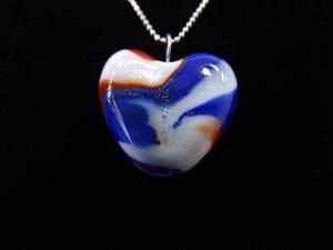 lot 53 image: .925 Sterling Silver Blown Glass Heart Pendant Necklace