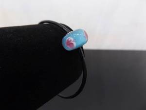 lot 62 image: .925 Sterling Silver Clasp Leather Blown Glass Charm Bead Bracelet Size 7.75