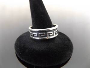 lot 72 image: .925 Sterling Silver Greek Key Ring Size 6.2