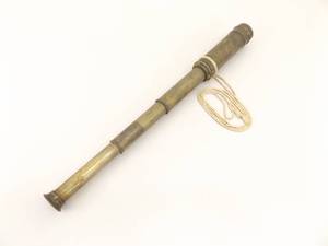 lot 22 image: Antique 17 WORKING Brass Telescope 