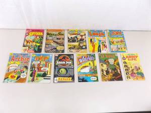 lot 42 image: Lot of 11 Vintage Archie and Other Off Brand Comic Books