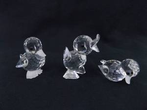 lot 47 image: Lot of 3 AS NEW Swarovski Crystal Duck Figurines