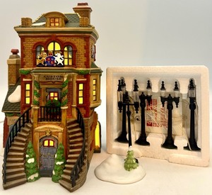 lot 94 image: Department 56 Lighted Ceramic Custom House Holiday Village Building with 5 Lampposts