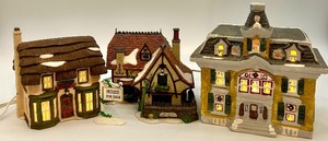 lot 113 image: Department 56 Lighted Holiday Village Houses