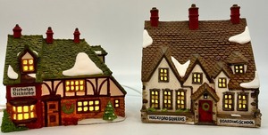 lot 118 image: Heritage Village Dickens Village Nicholas Nickleby Porcelain Cottages - Set of 2