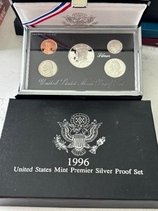 lot 25 image: 1996-S Premier Silver Proof Set