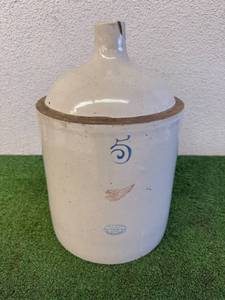 lot 6 image: 5 Gallon Redwing Jug