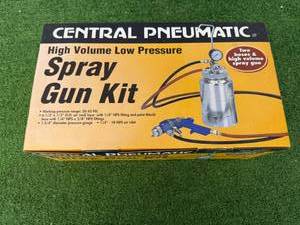 lot 40 image: Spray Gun Kit