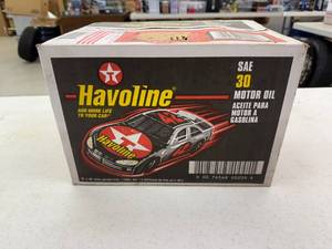 lot 44 image: 12 Quarts Havoline SAE 30 Motor Oil
