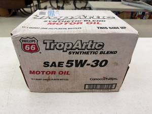 lot 45 image: 12 Quarts TropArtic Synthetic Blend 5W-30 Motor Oil