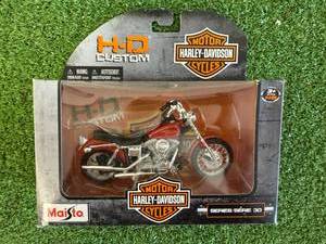 lot 82 image: Harley Davidson 118 Scale