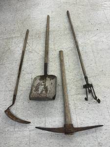 lot 105 image: Long Handle Tools
