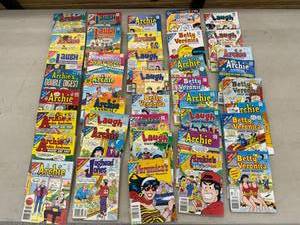 lot 124 image: 40 Archie Comics Digest Magazines